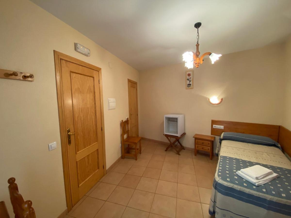Hostal Jose Mari Ciudad Rodrigo Ngoại thất bức ảnh