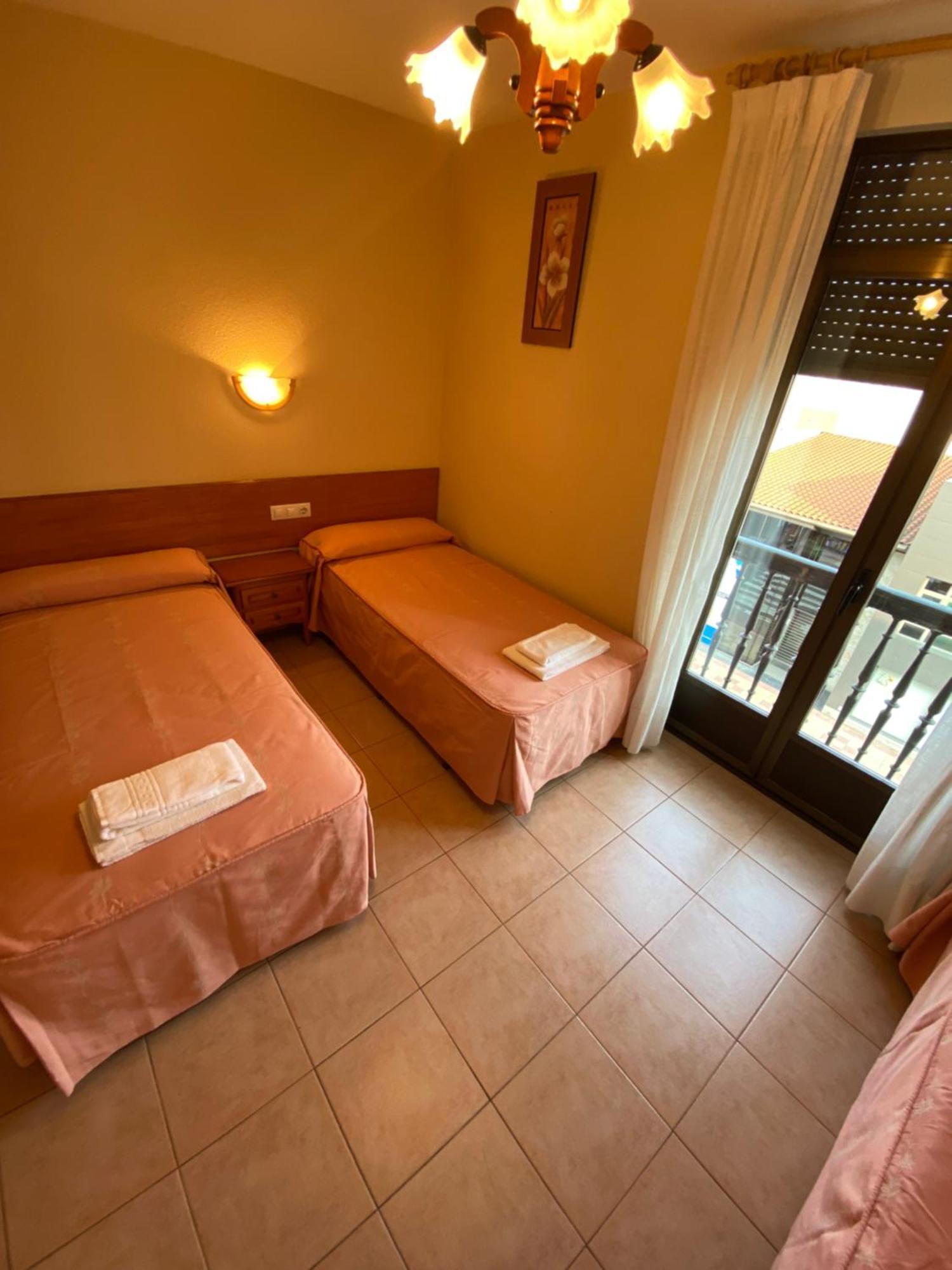 Hostal Jose Mari Ciudad Rodrigo Ngoại thất bức ảnh
